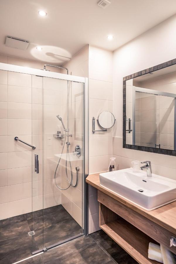 Hotel Foehrenhof シュタンツァッハ エクステリア 写真