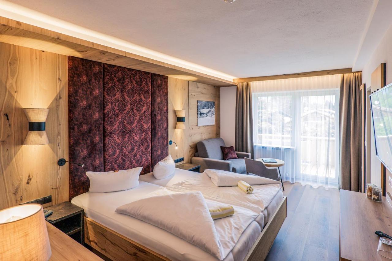 Hotel Foehrenhof シュタンツァッハ エクステリア 写真